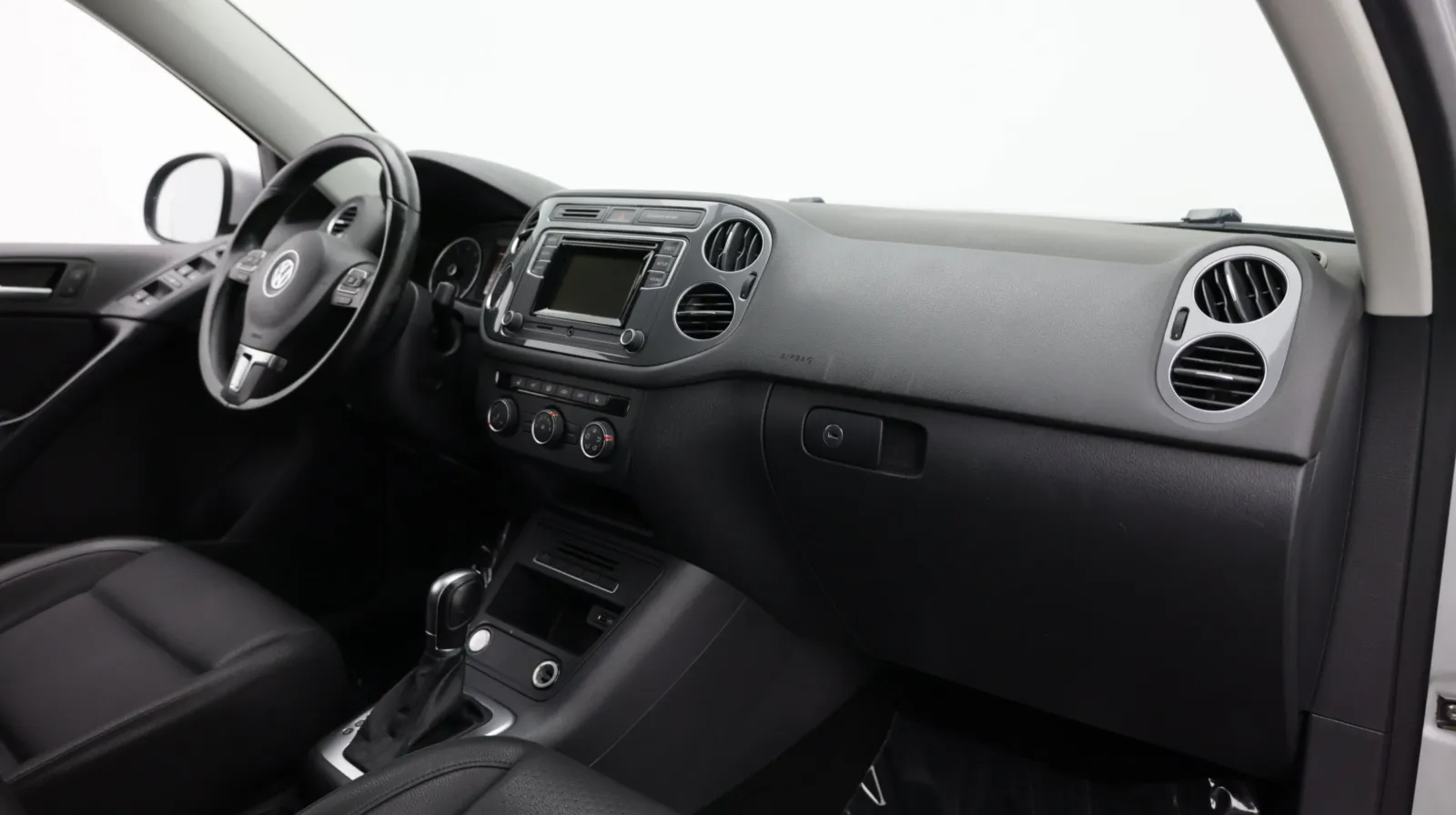 Volkswagen Tiguan photo 32