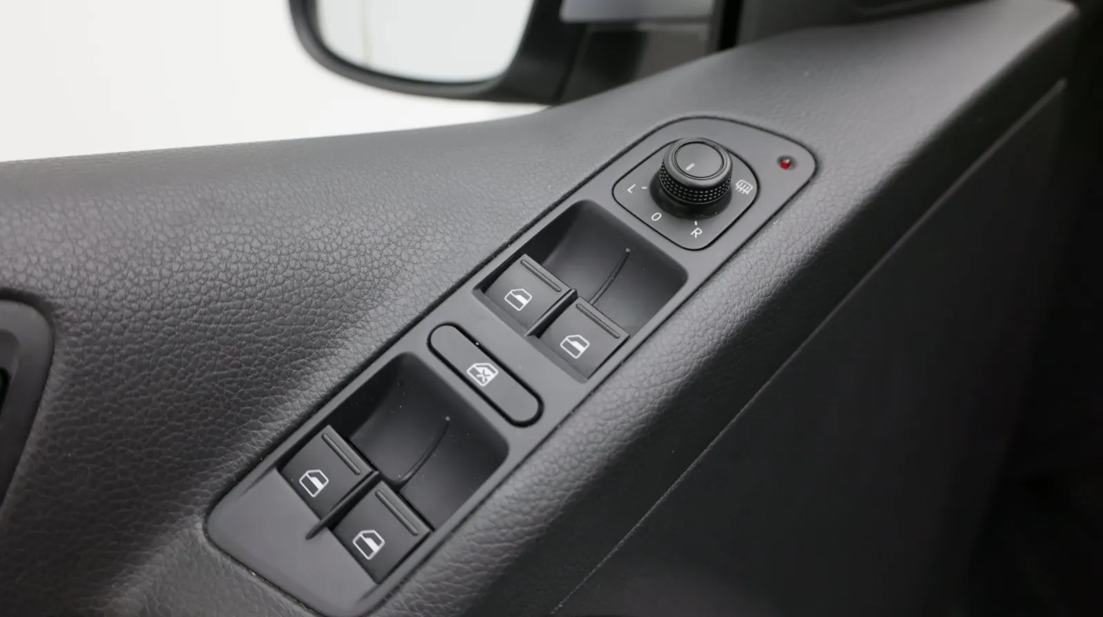 Volkswagen Tiguan photo 11
