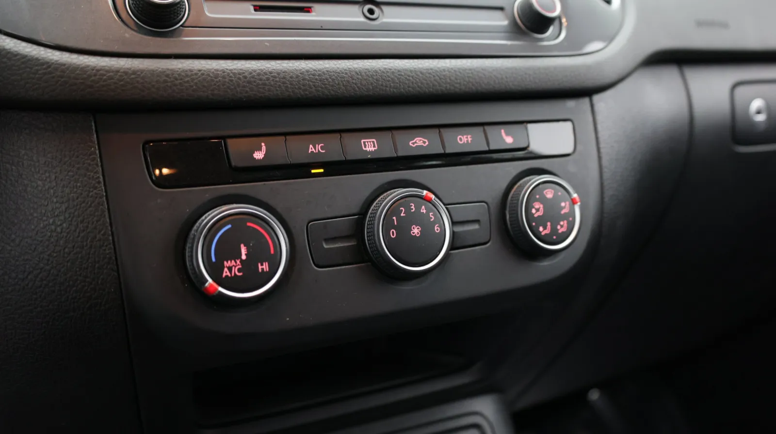 Volkswagen Tiguan photo 15