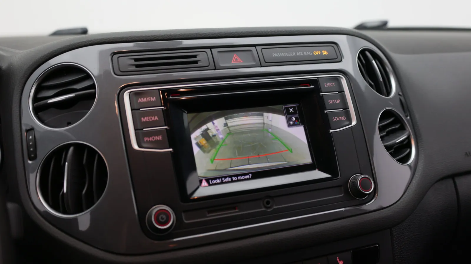 Volkswagen Tiguan photo 16