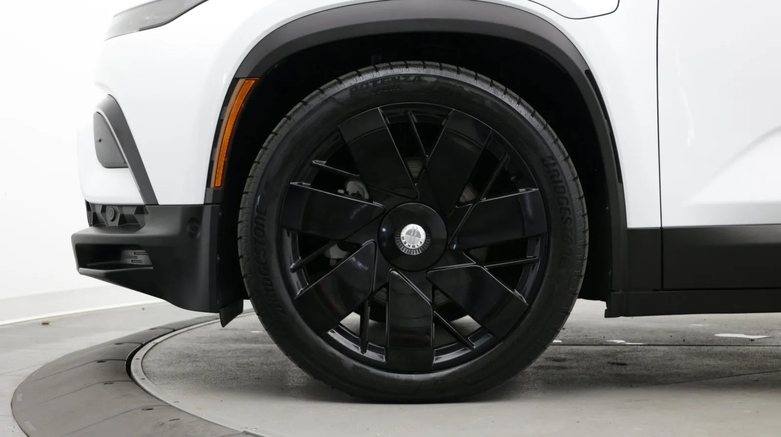 Fisker Ocean photo 8
