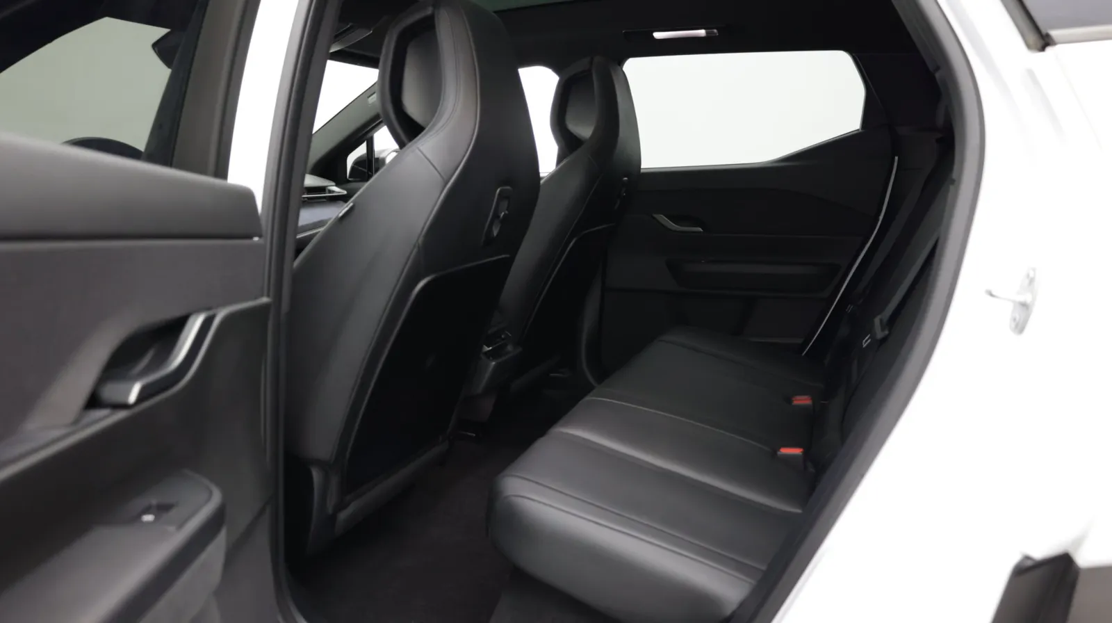 Fisker Ocean photo 32