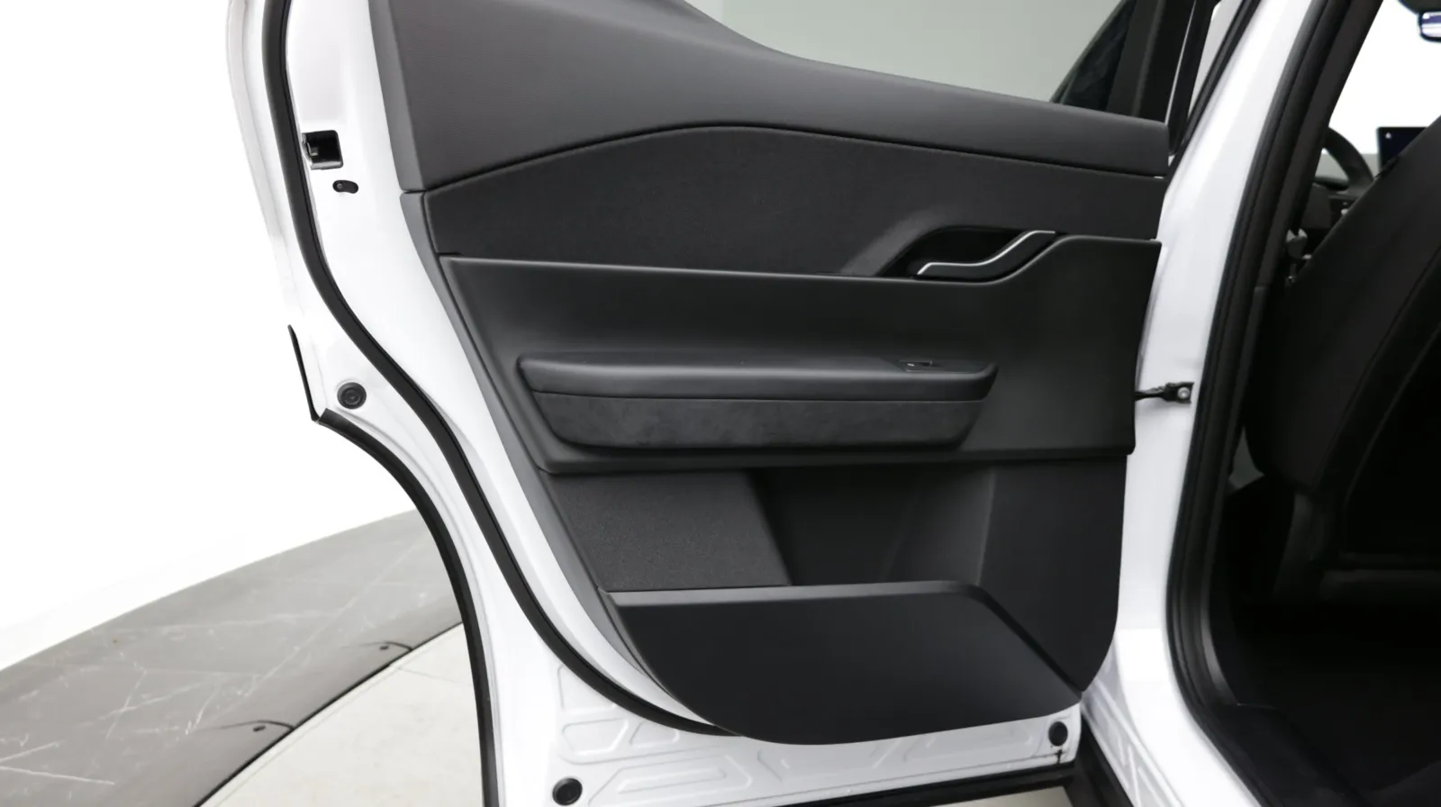 Fisker Ocean photo 33