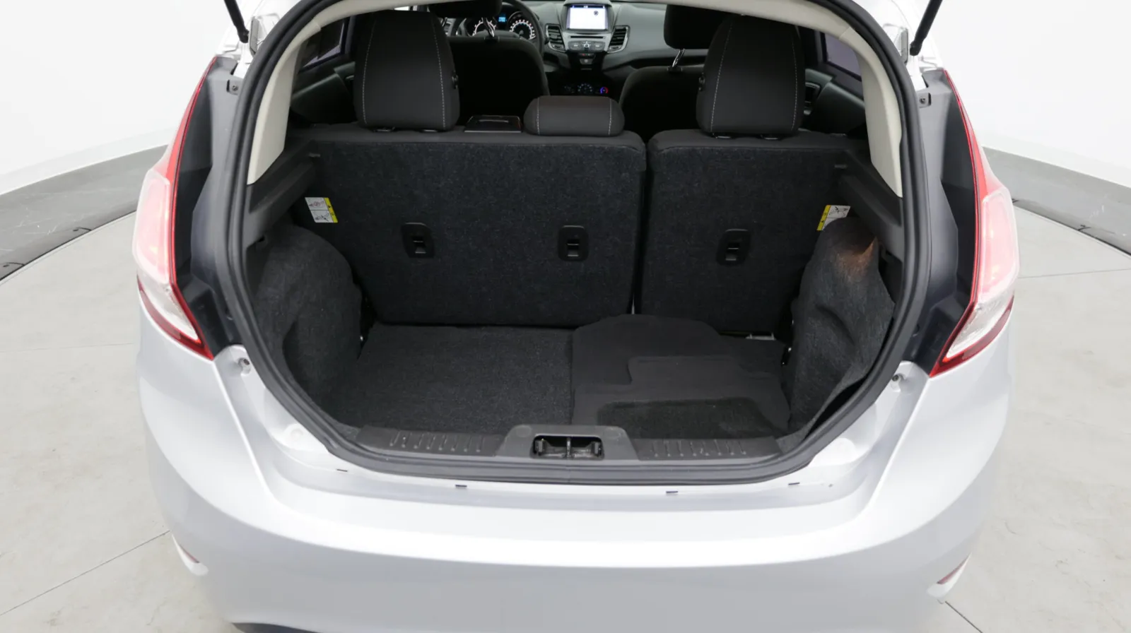 Ford Fiesta photo 27