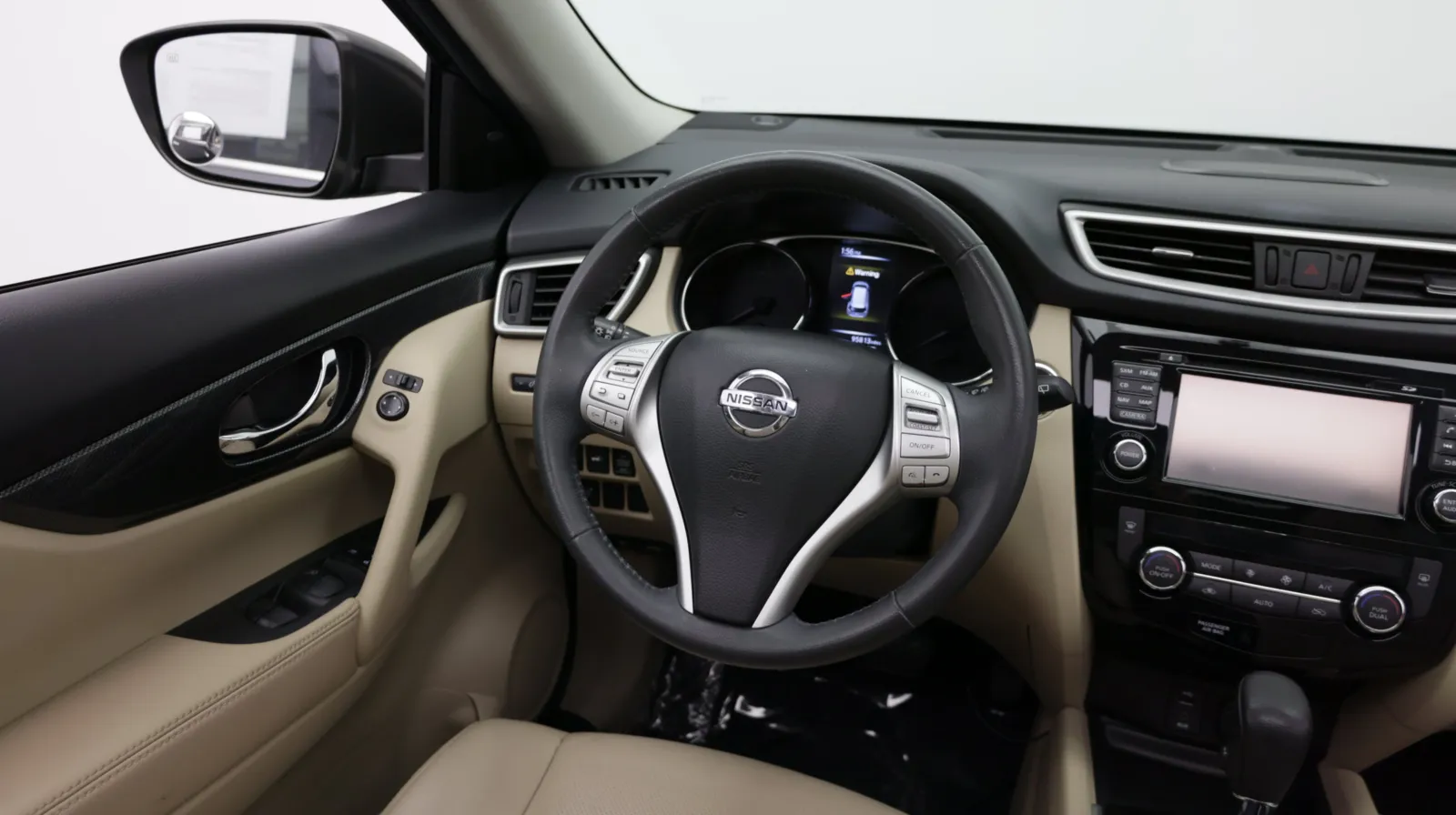 Nissan Rogue photo 29