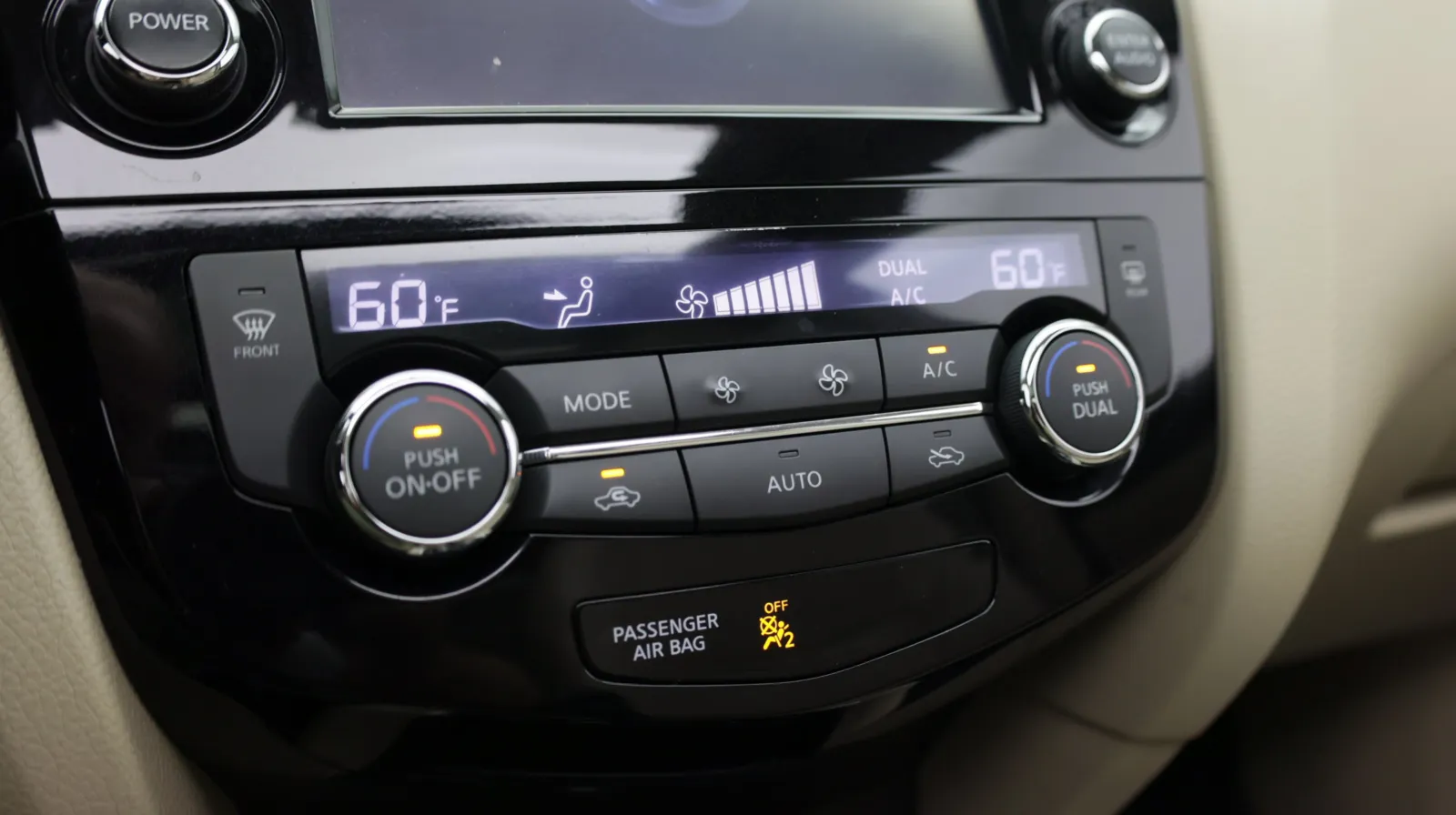 Nissan Rogue photo 18