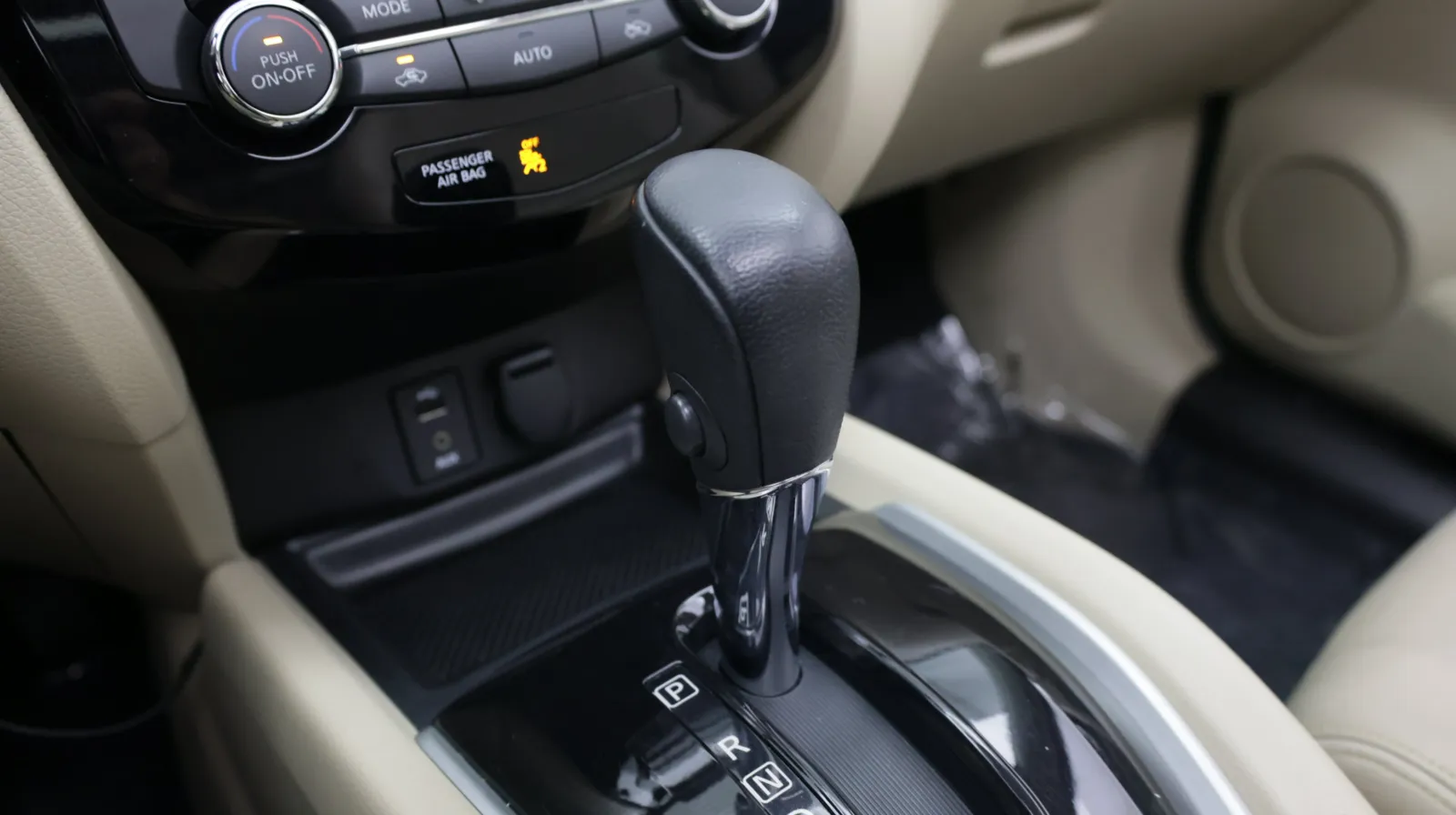 Nissan Rogue photo 17