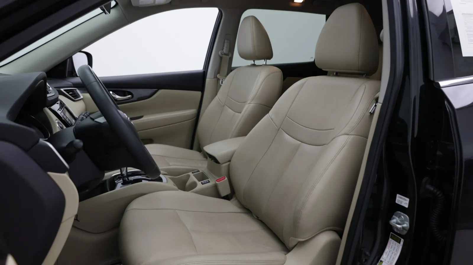 Nissan Rogue photo 16