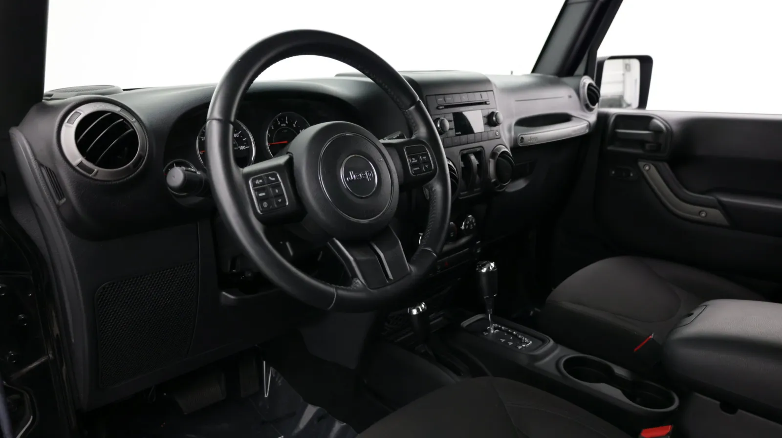 Jeep Wrangler photo 9
