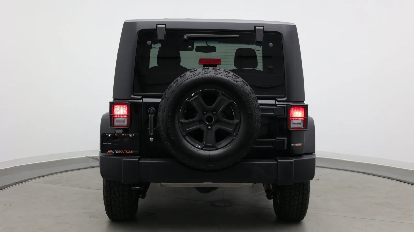 Jeep Wrangler photo 6