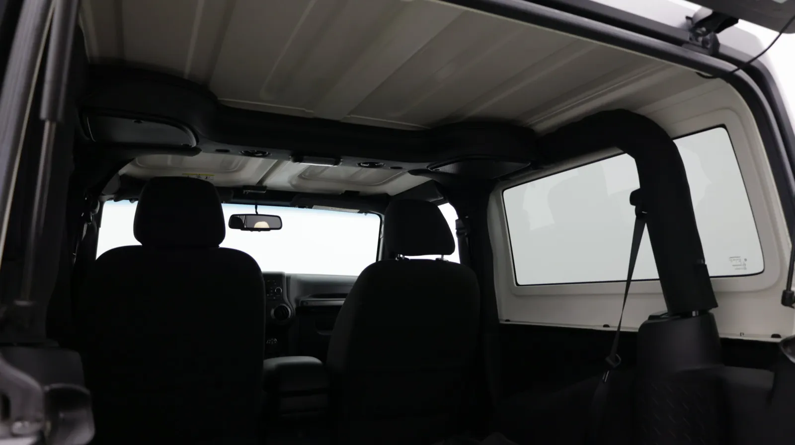 Jeep Wrangler photo 24