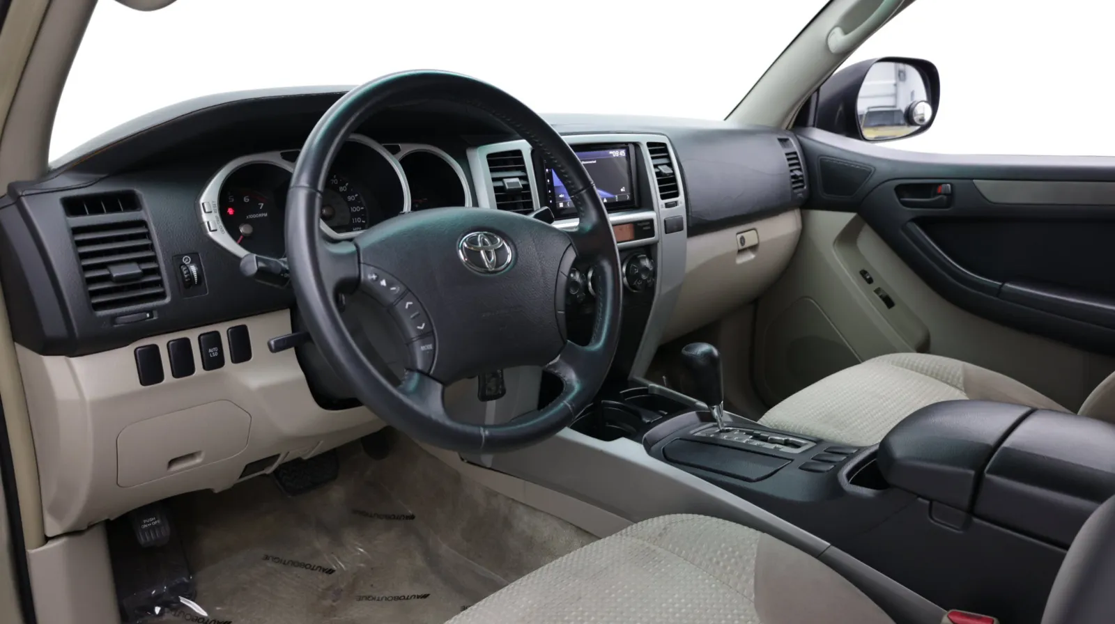Toyota 4Runner photo 10