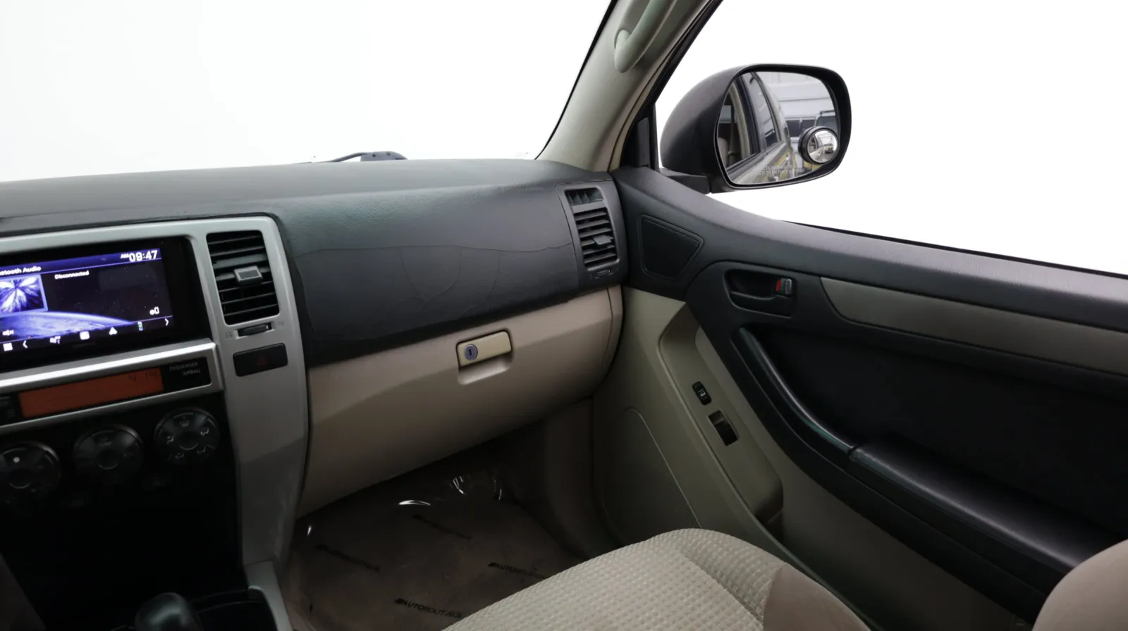 Toyota 4Runner photo 25