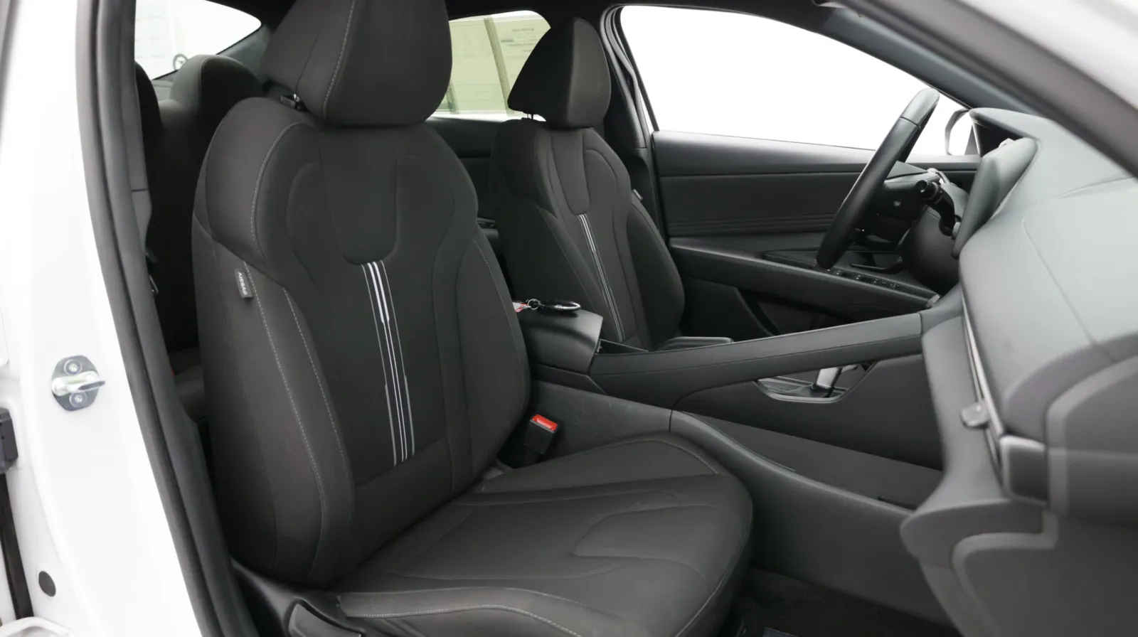 Hyundai Elantra photo 34