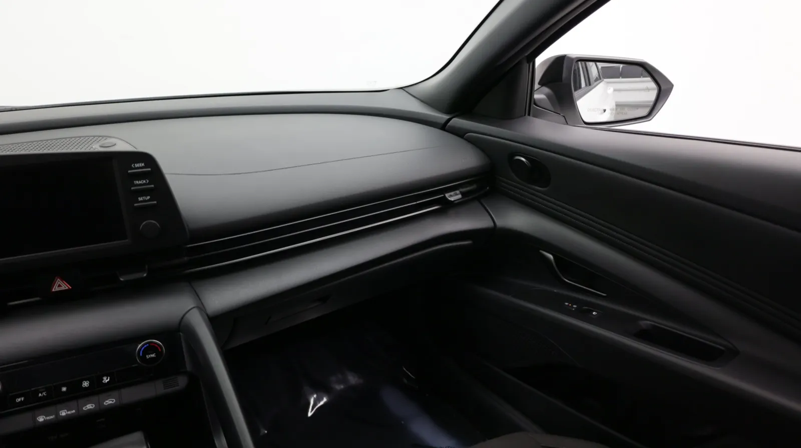 Hyundai Elantra photo 28