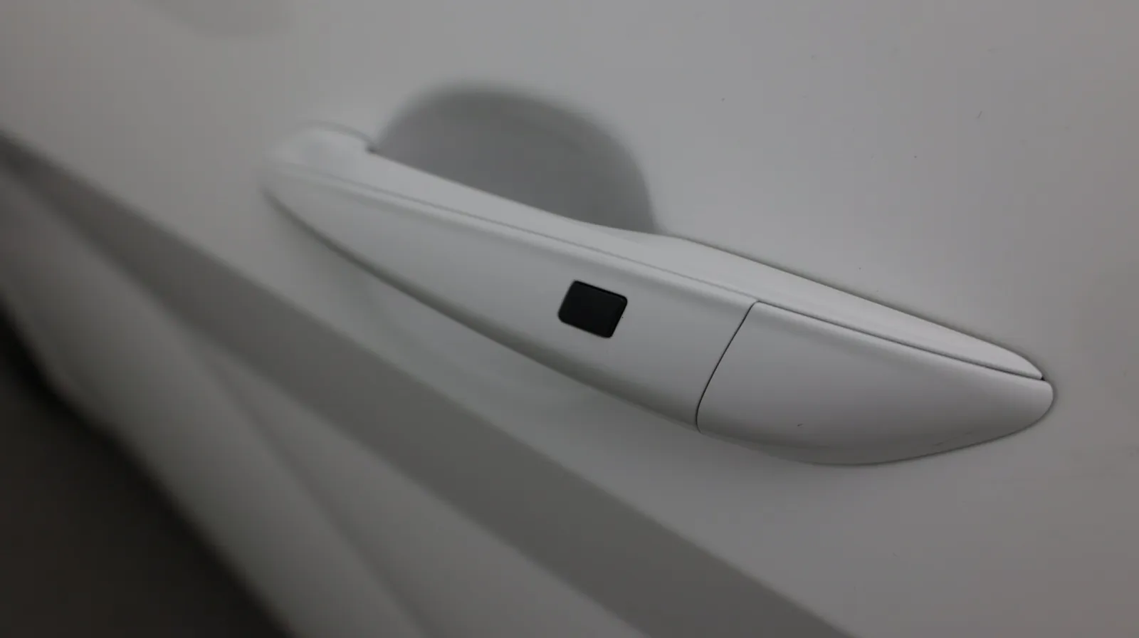Hyundai Elantra photo 9