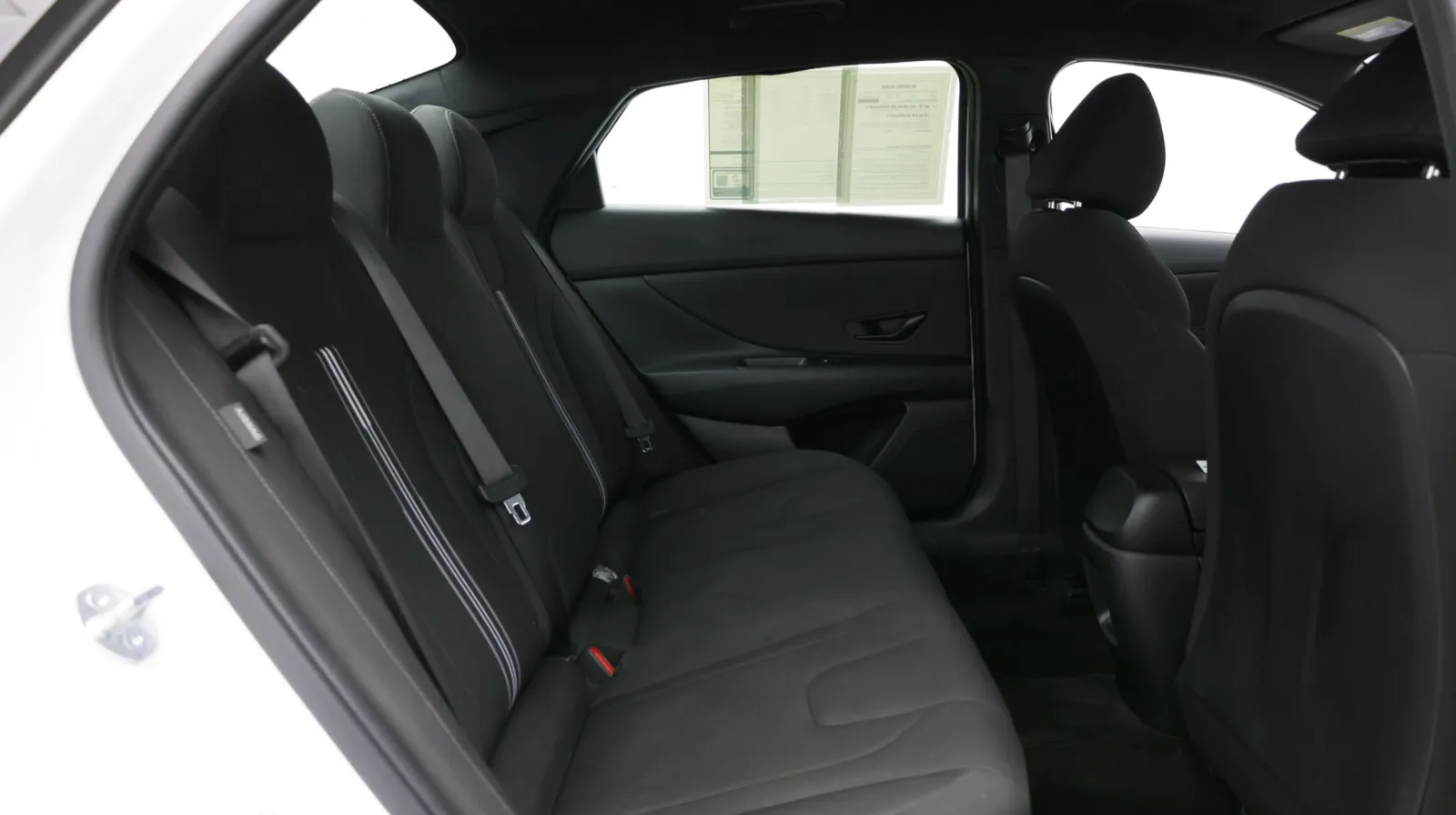 Hyundai Elantra photo 31