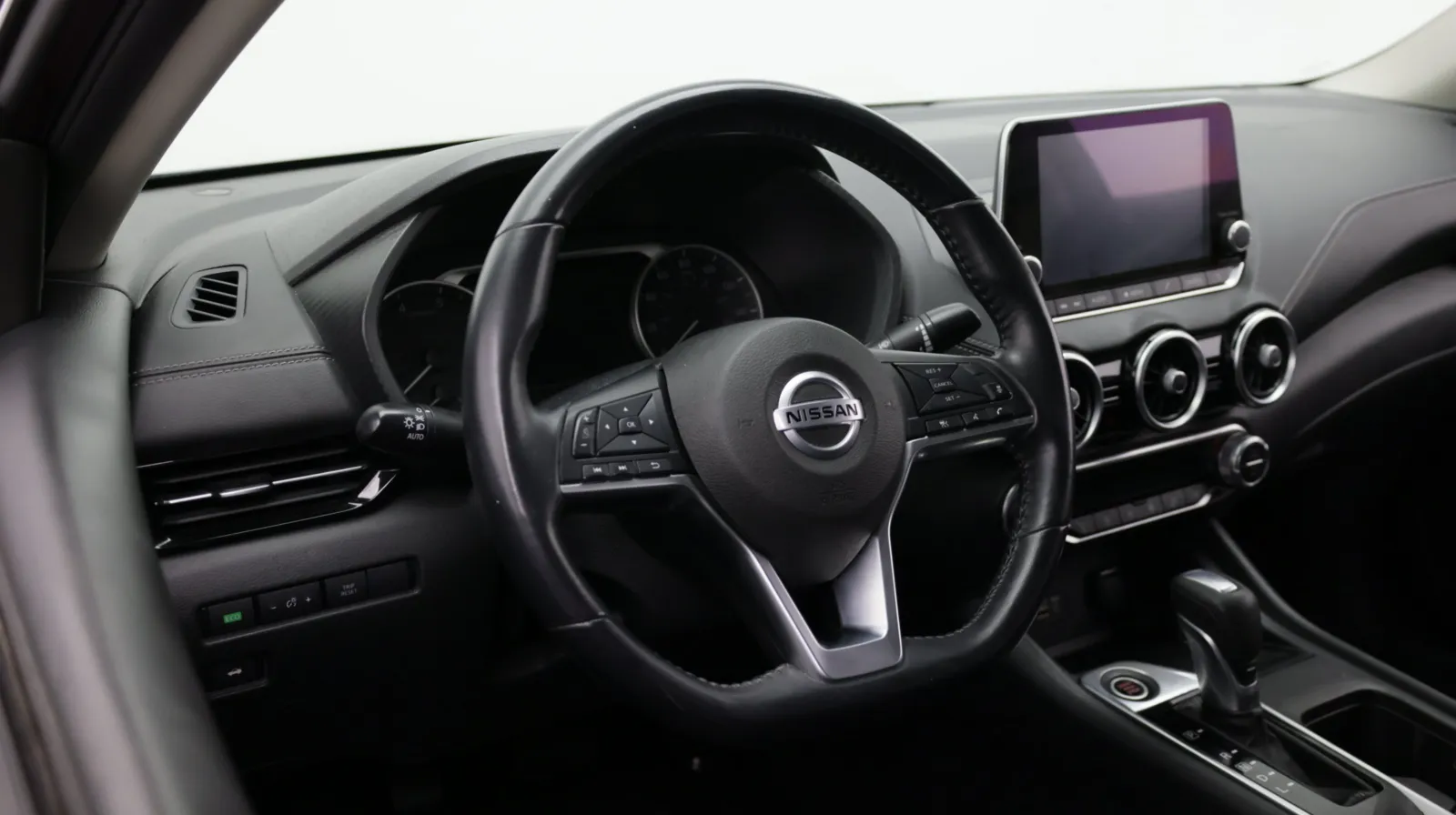 Nissan Sentra photo 8