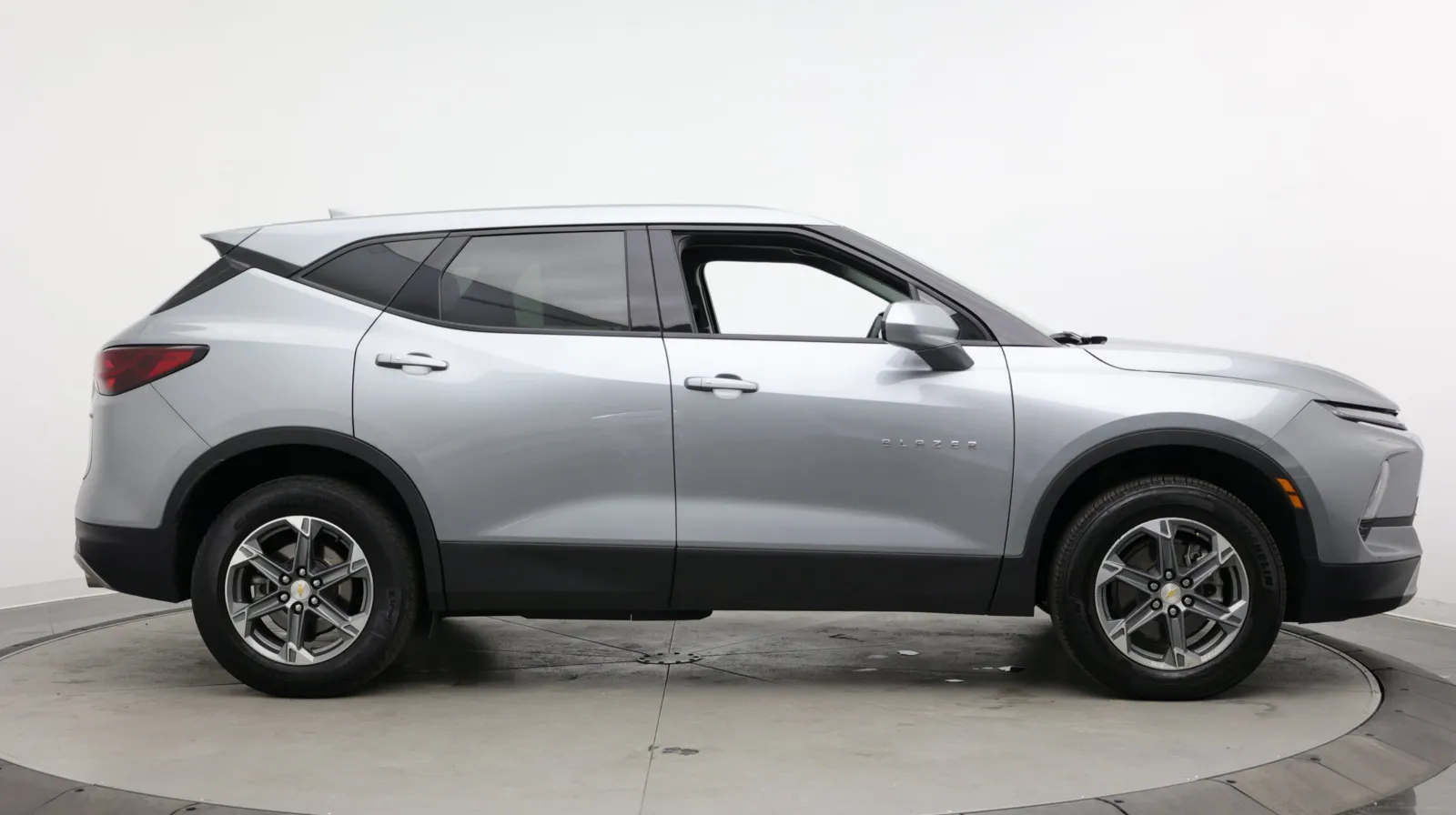 Chevrolet Blazer photo 8