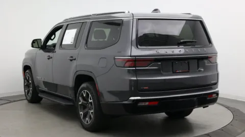 More photos of 2023 Jeep Wagoneer Series III at Auto Boutique Florida, FL