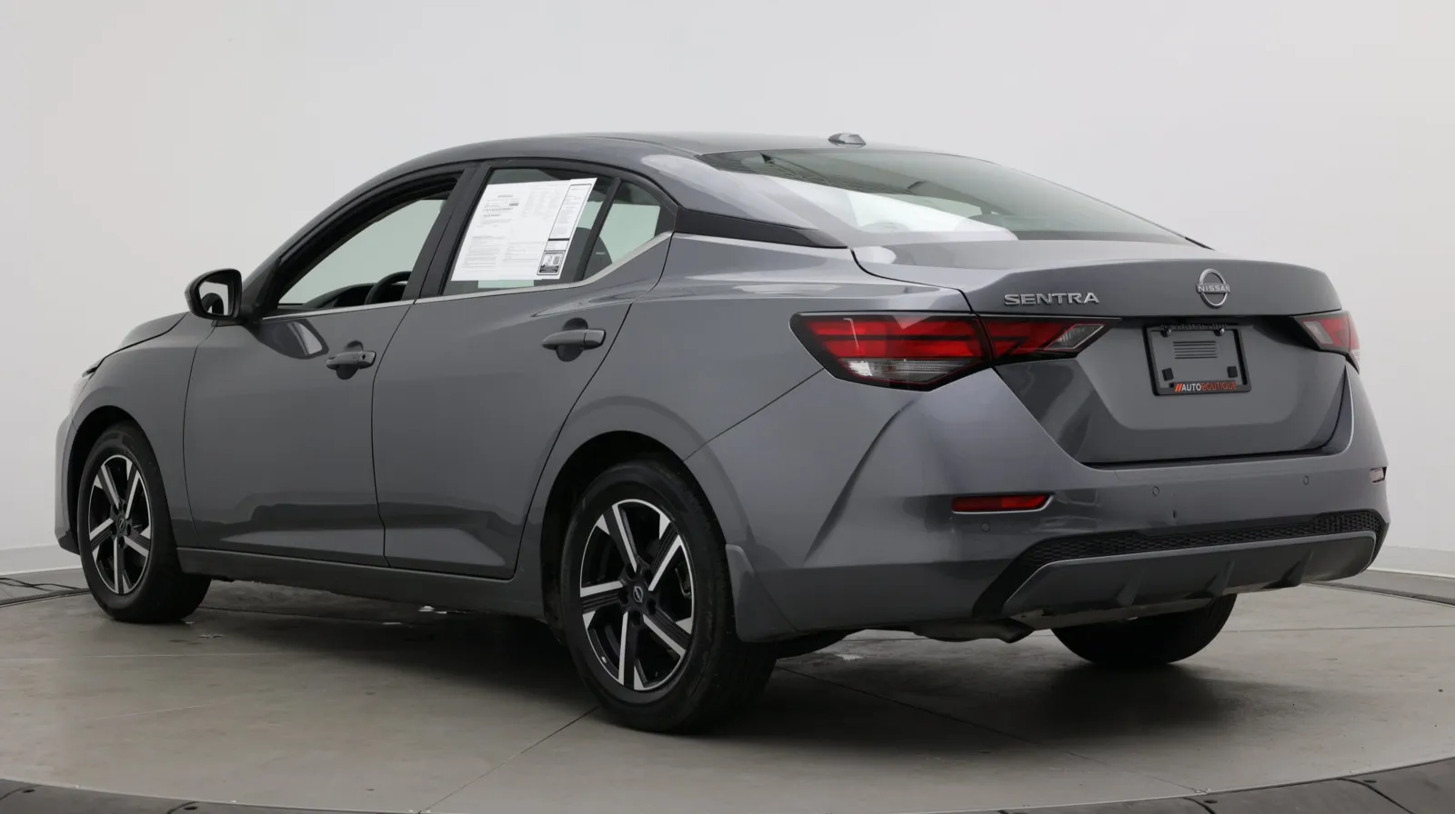 Nissan Sentra photo 4