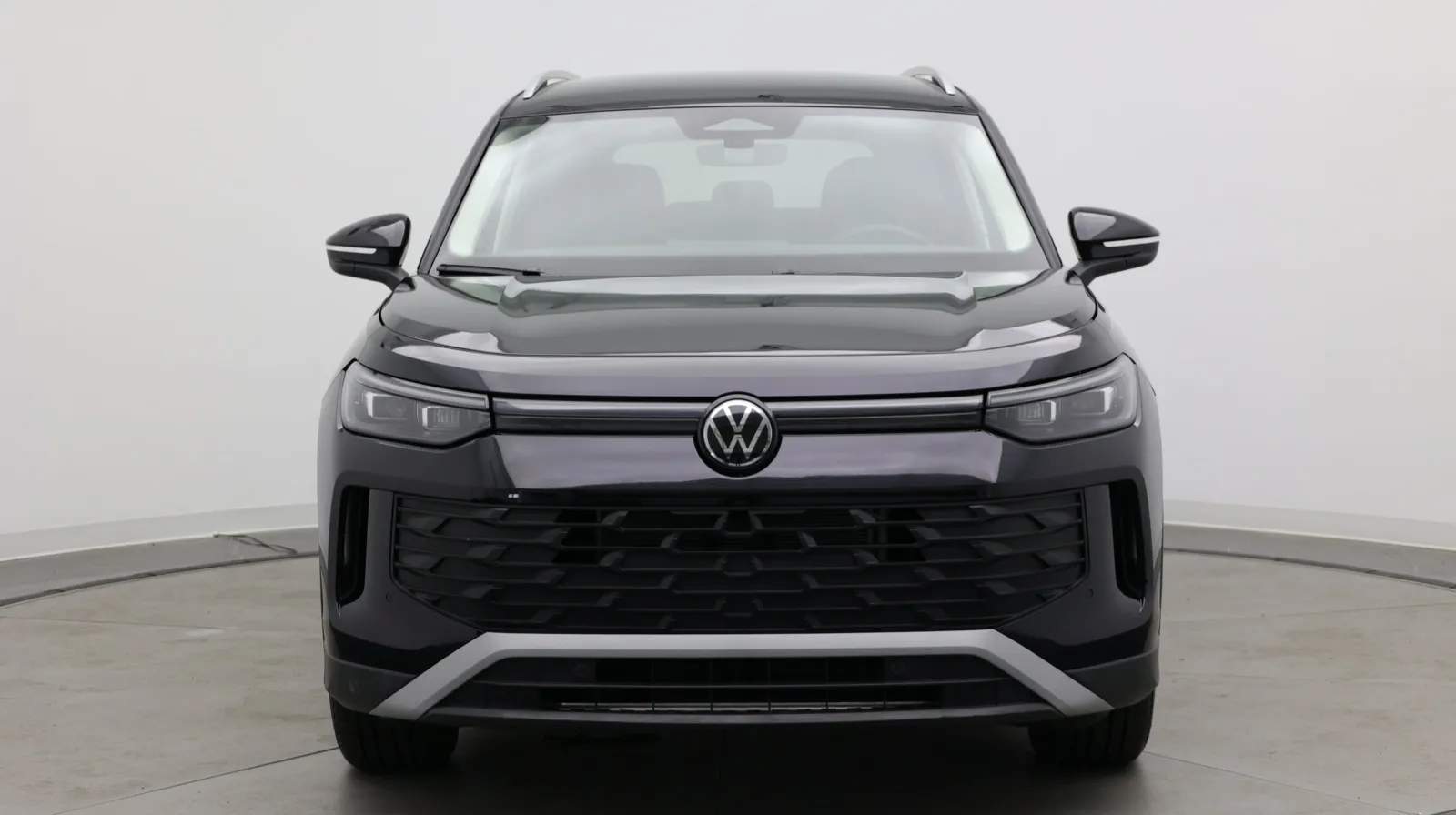 Volkswagen Tiguan photo 2