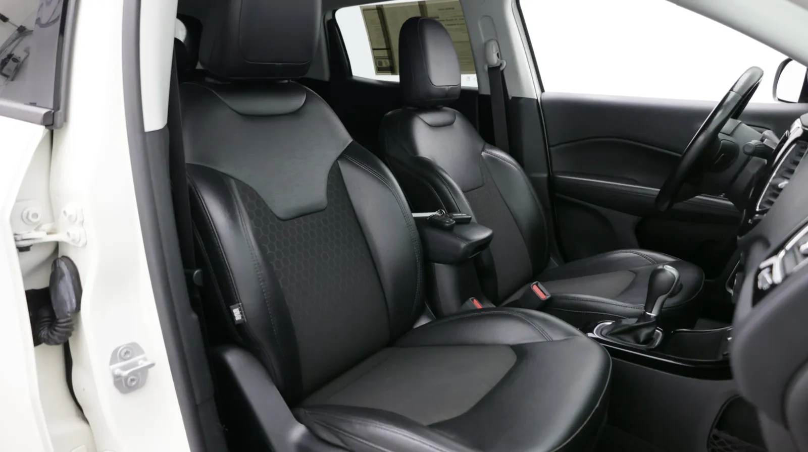 Jeep Compass photo 34