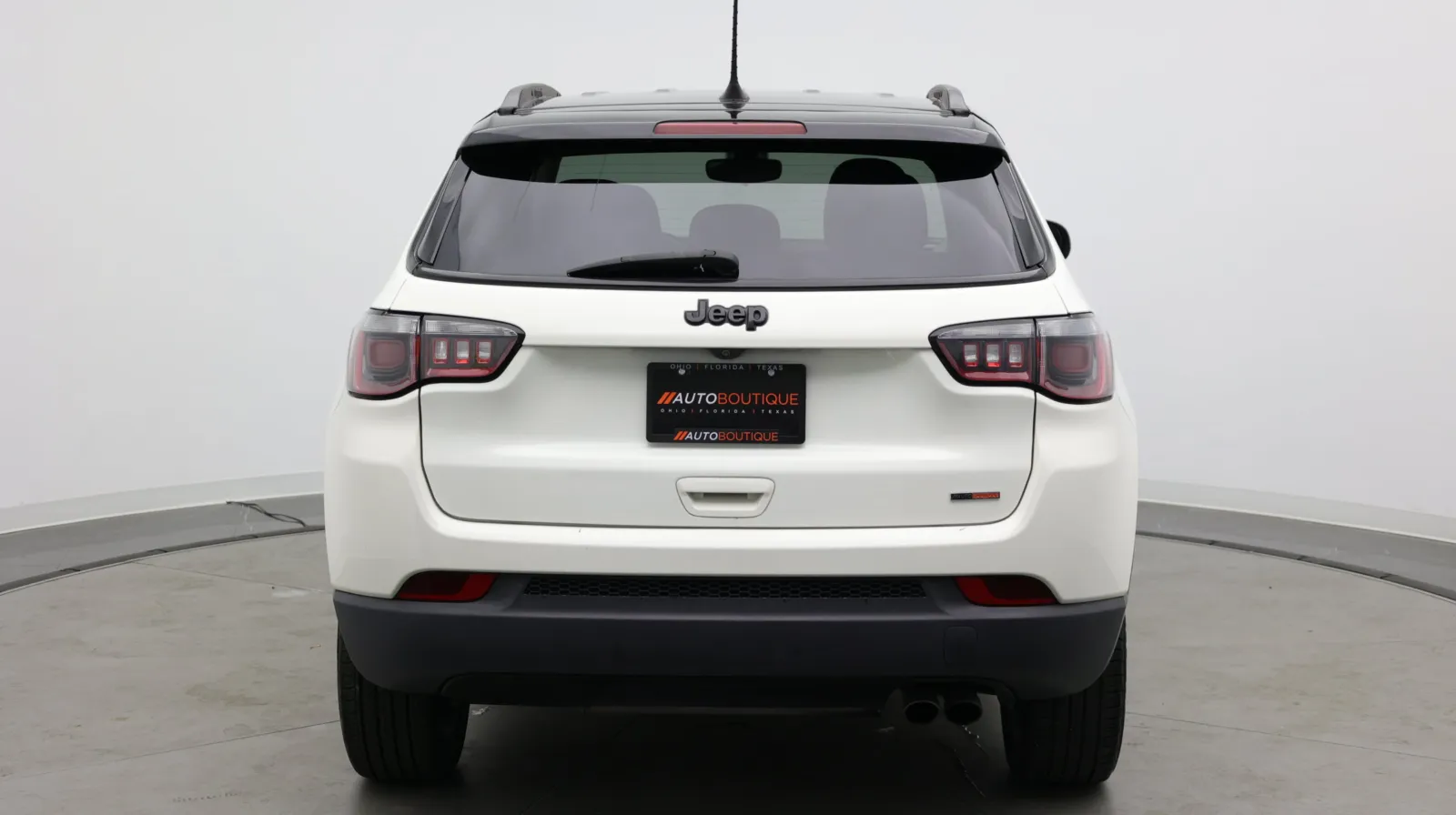 Jeep Compass photo 6
