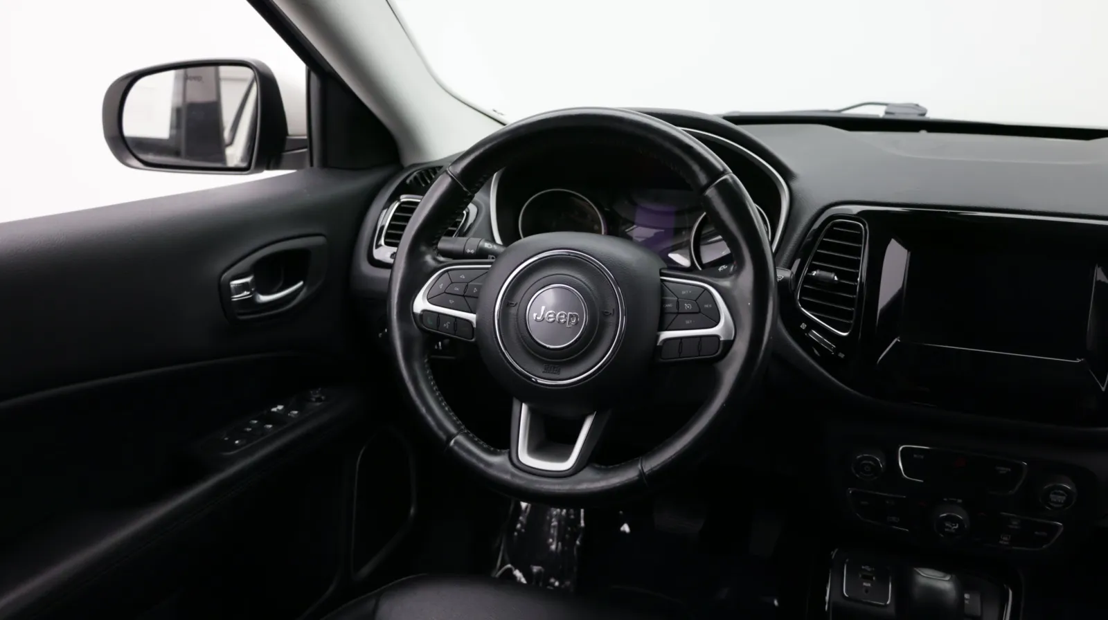 Jeep Compass photo 26