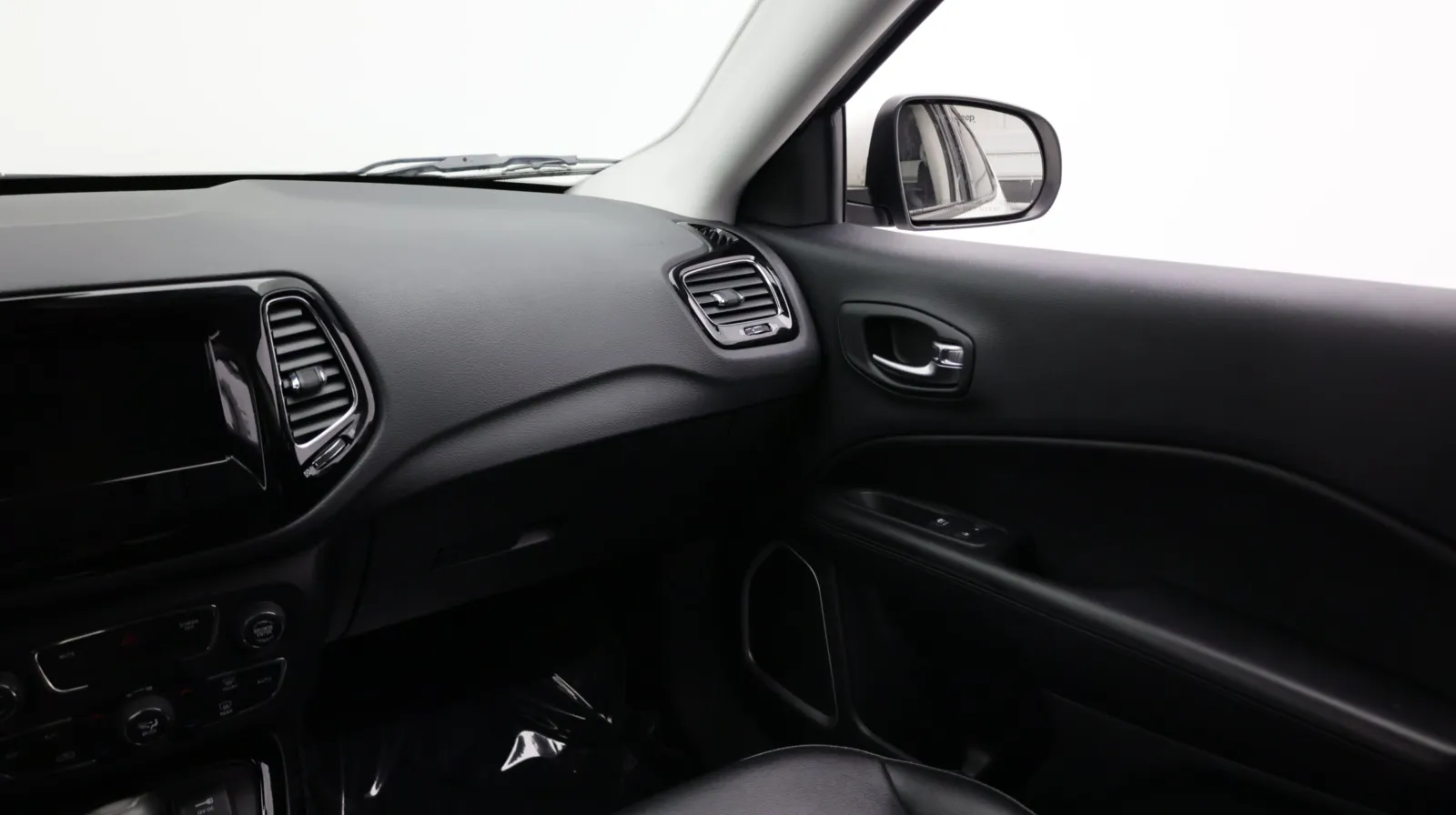 Jeep Compass photo 28