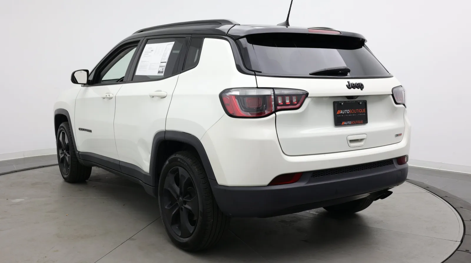 Jeep Compass photo 4