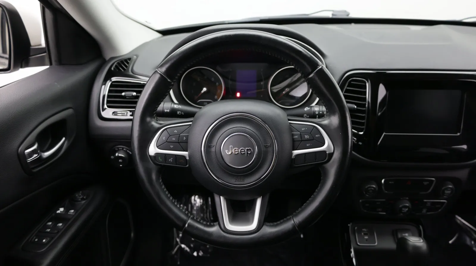 Jeep Compass photo 25