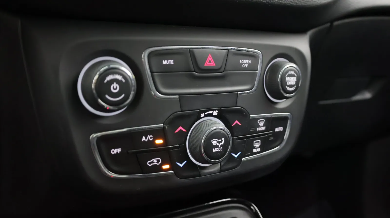 Jeep Compass photo 17