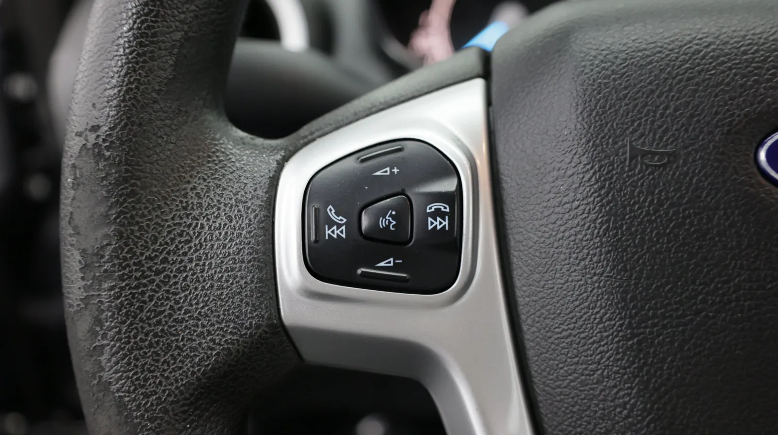 Ford Fiesta photo 19