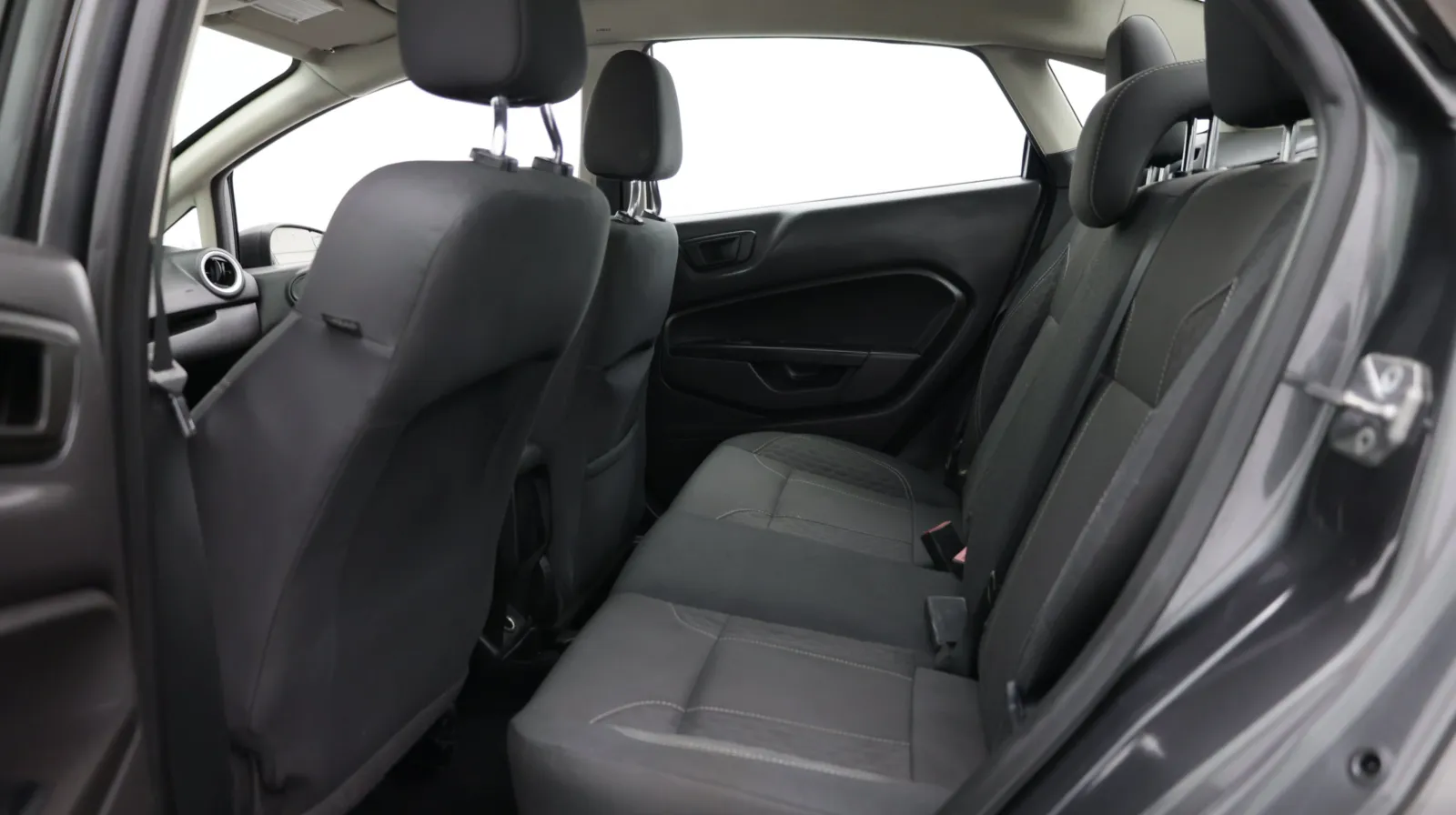 Ford Fiesta photo 21