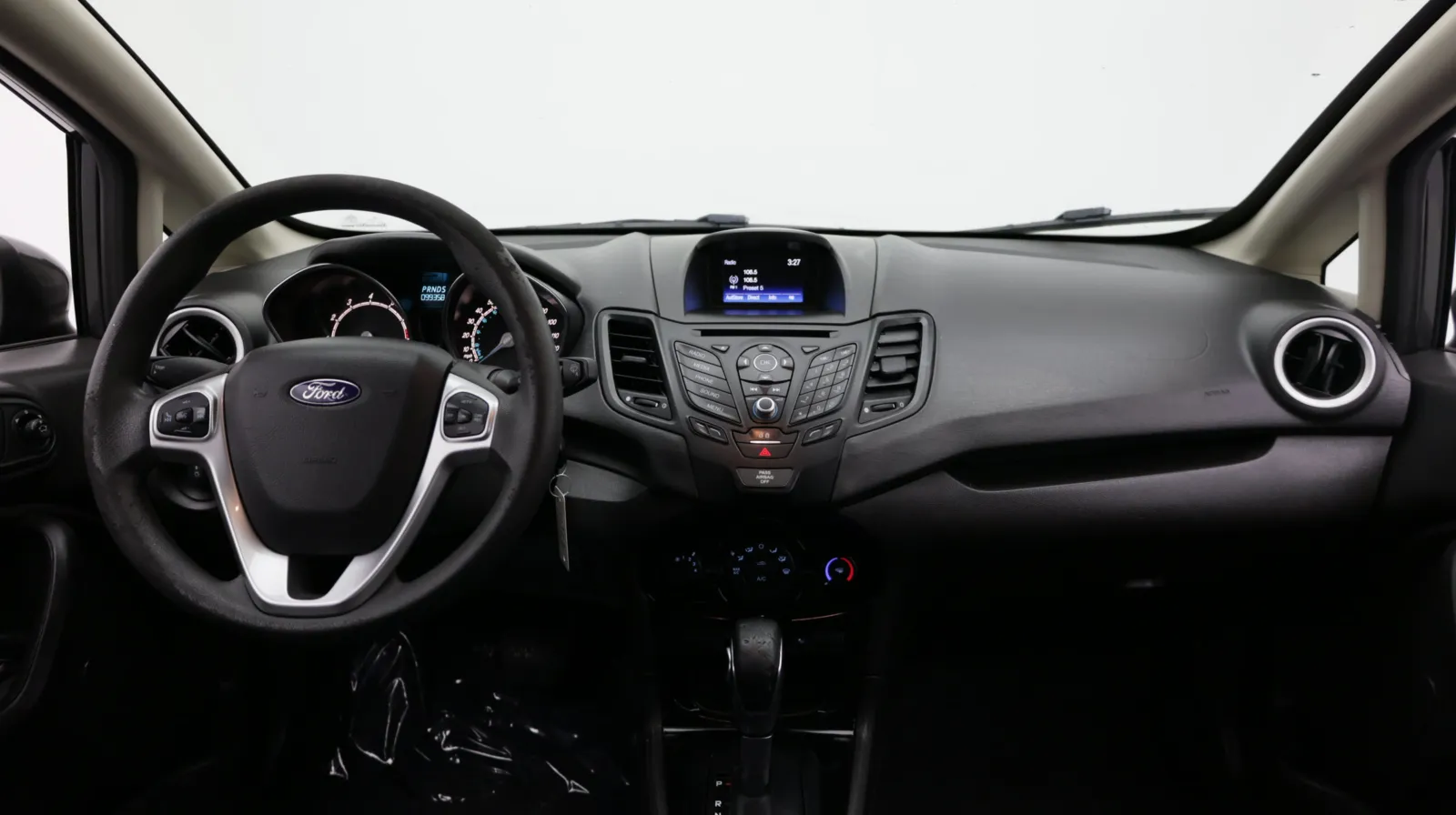 Ford Fiesta photo 25