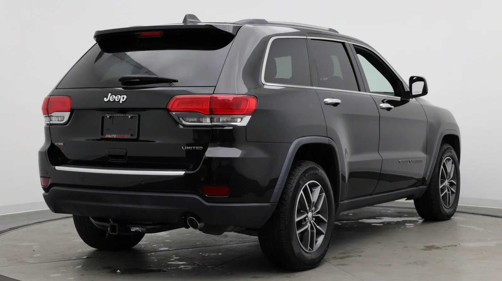 Jeep Grand Cherokee photo 9
