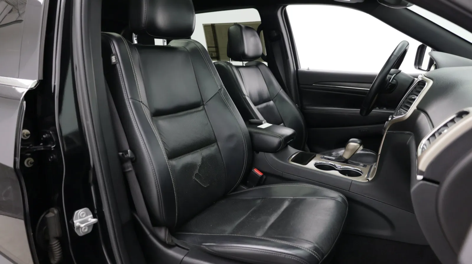 Jeep Grand Cherokee photo 40