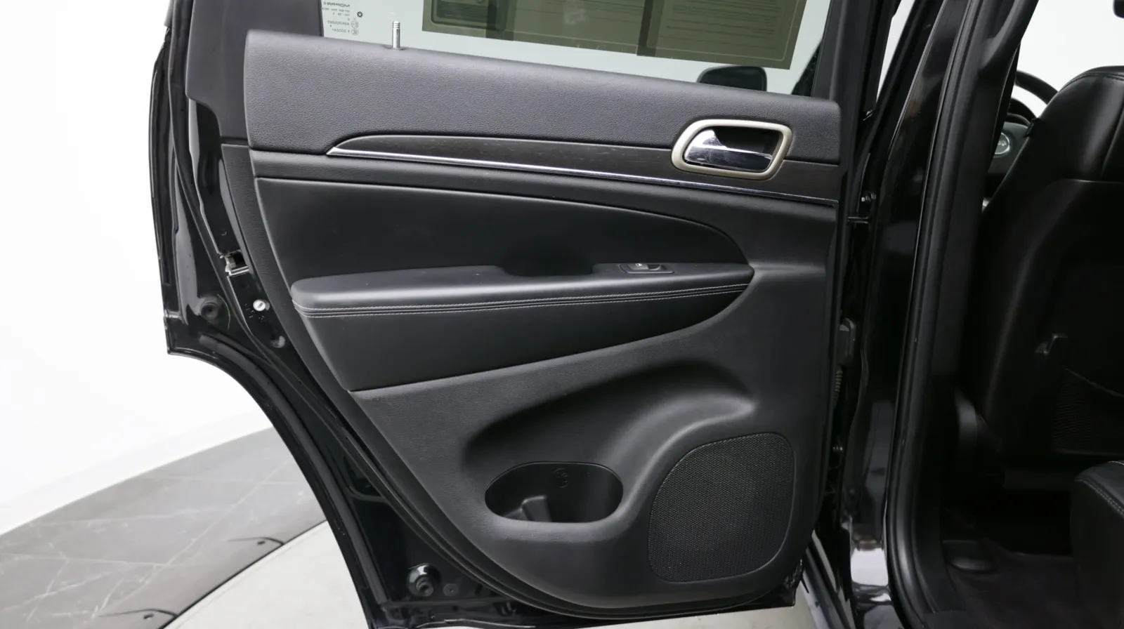 Jeep Grand Cherokee photo 25