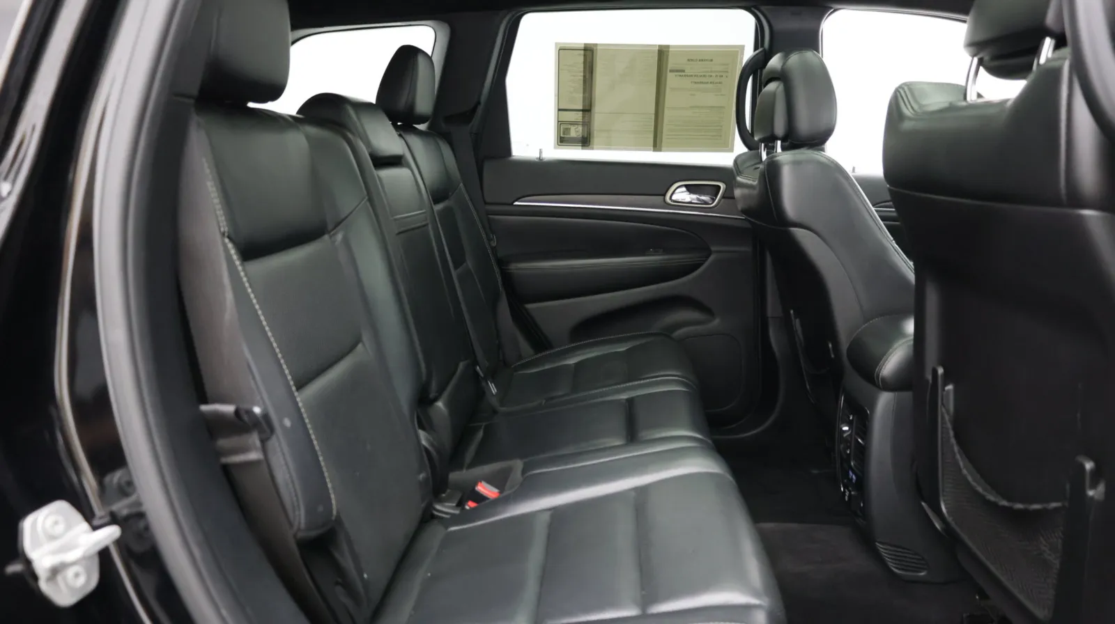 Jeep Grand Cherokee photo 35
