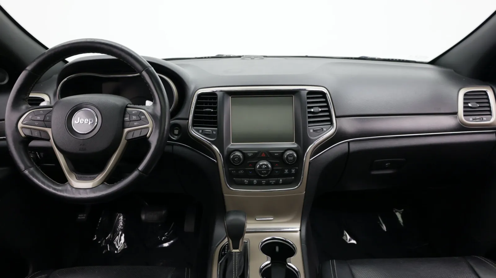 Jeep Grand Cherokee photo 29