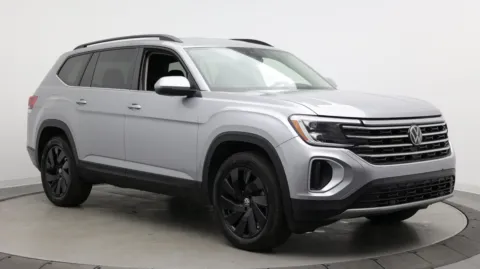 Another view of 2024 Volkswagen Atlas 2.0T SE w/Technology for sale in Jacksonville, FL at Auto Boutique Florida