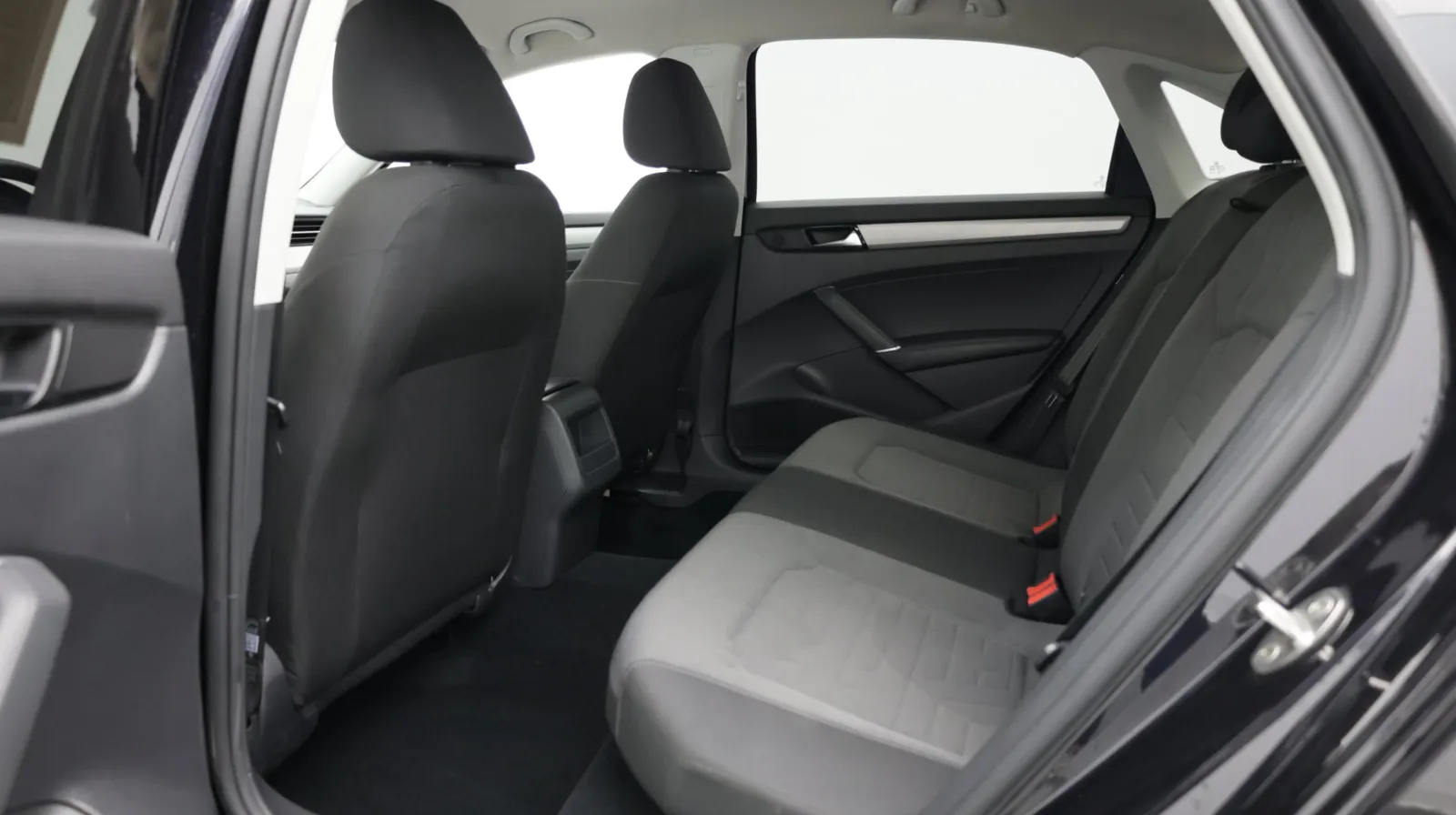 Volkswagen Passat photo 19