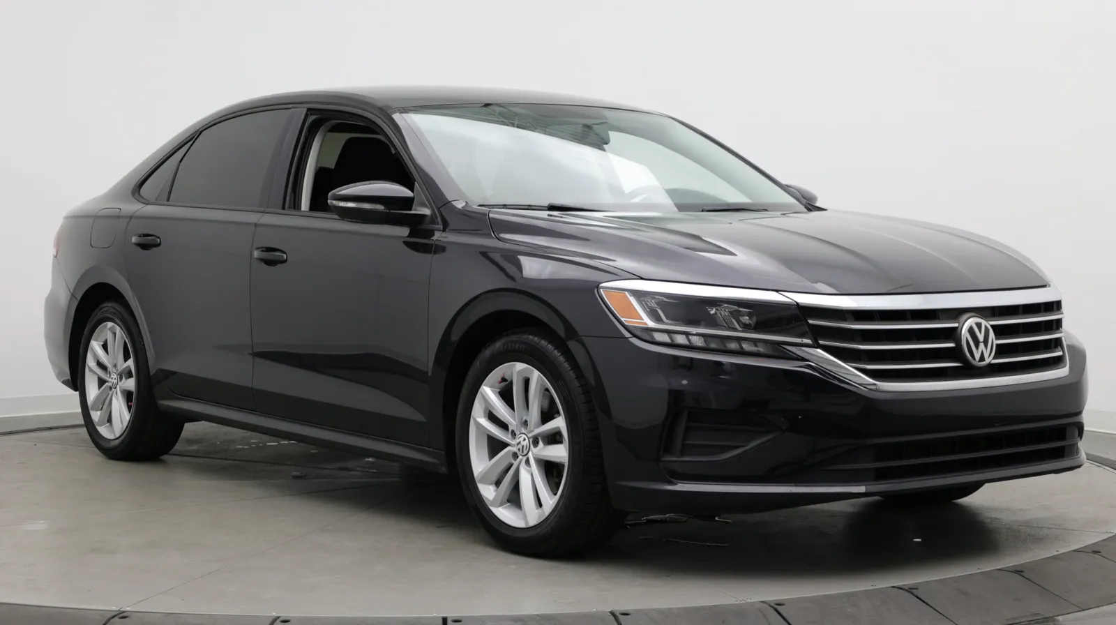 Volkswagen Passat photo 3