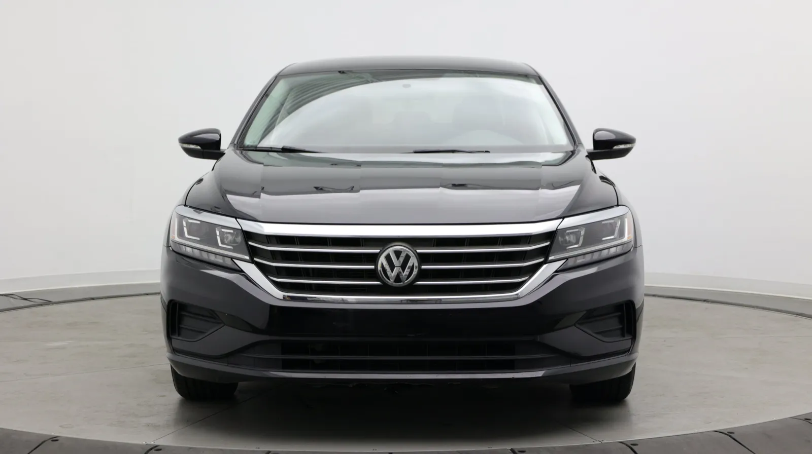 Volkswagen Passat photo 2
