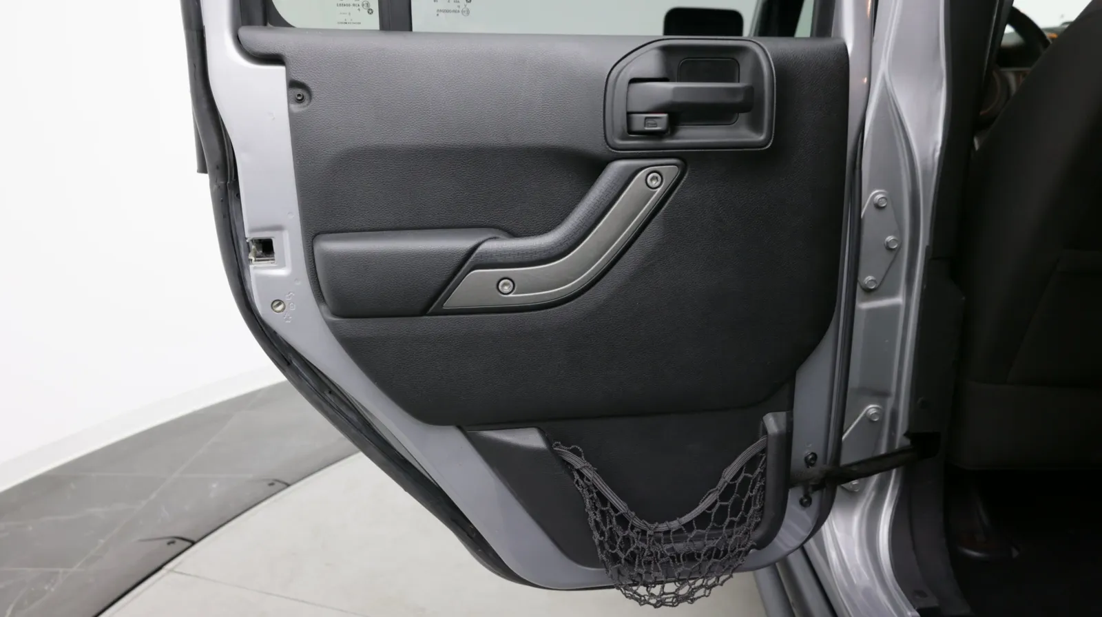 Jeep Wrangler photo 17