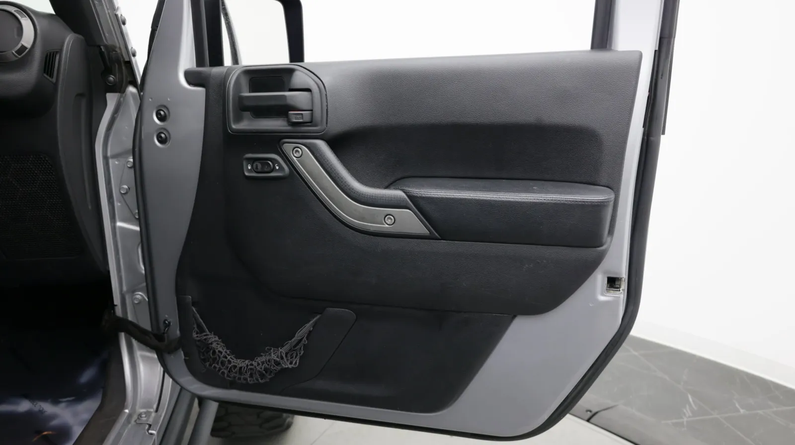 Jeep Wrangler photo 25