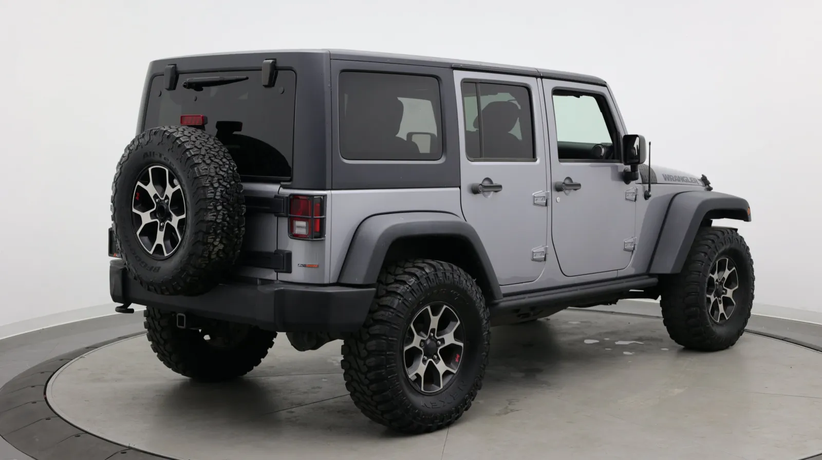 Jeep Wrangler photo 6