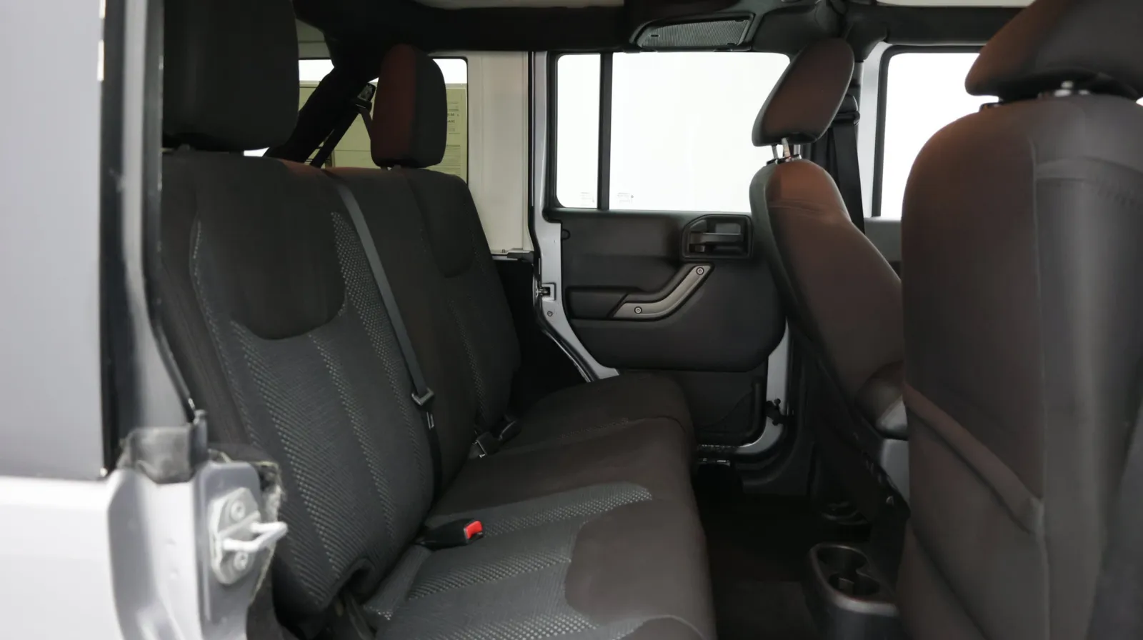 Jeep Wrangler photo 24