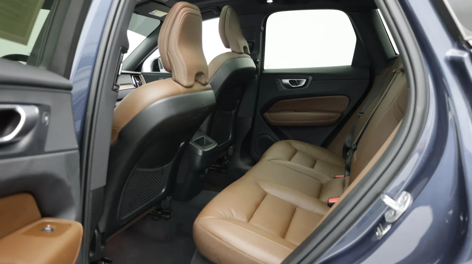 Volvo XC60 photo 21